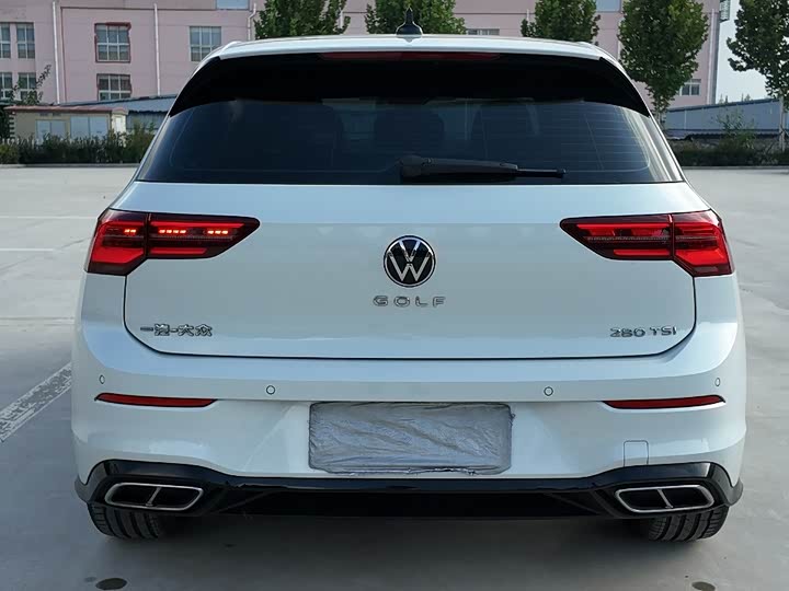 Фото 5 - Volkswagen Golf