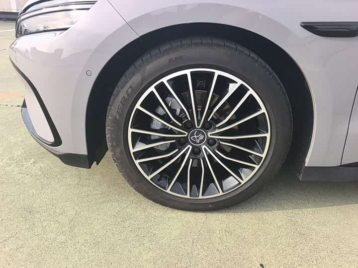 Фото 7 - BYD Han