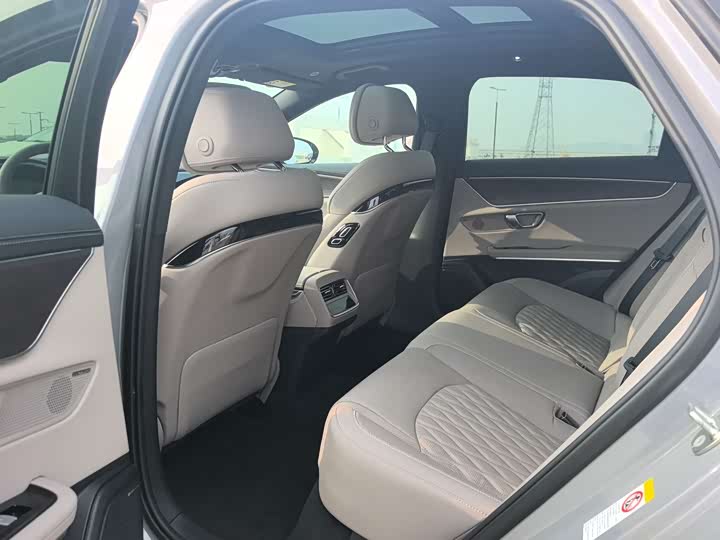 Фото 9 - BYD Han