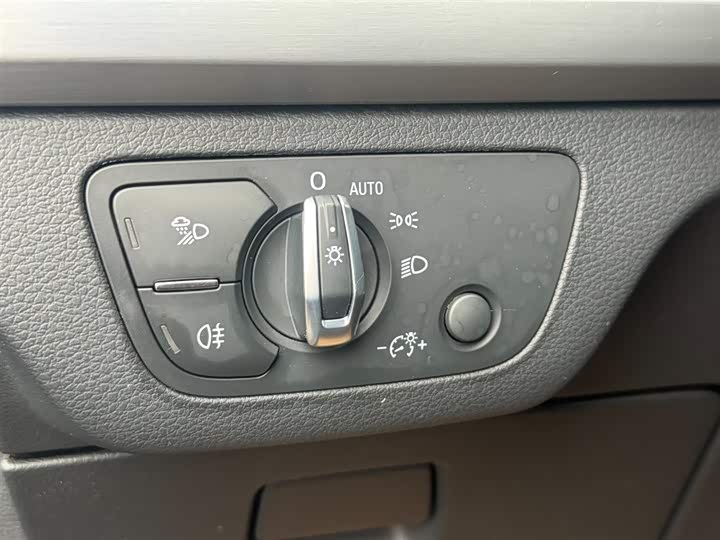 Фото 16 - Audi Q5L