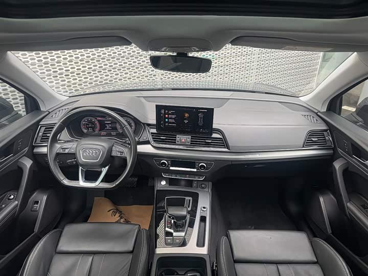 Фото 7 - Audi Q5L