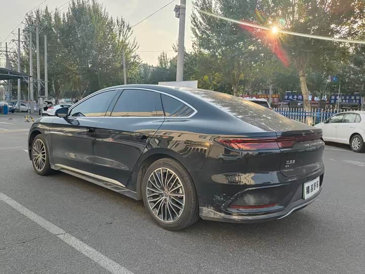 Фото 4 - BYD Han