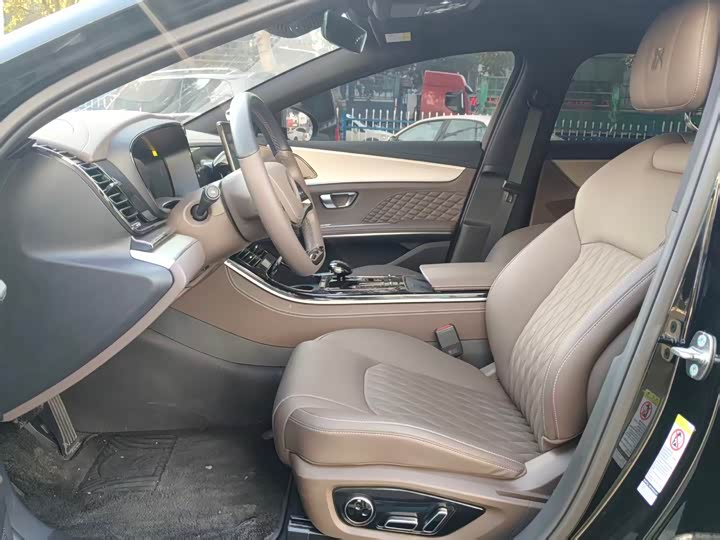 Фото 9 - BYD Han