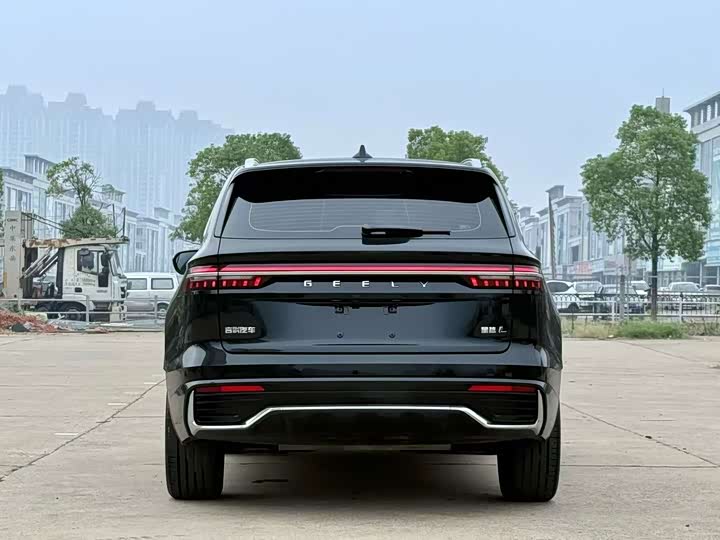 Фото 8 - Geely Monjaro