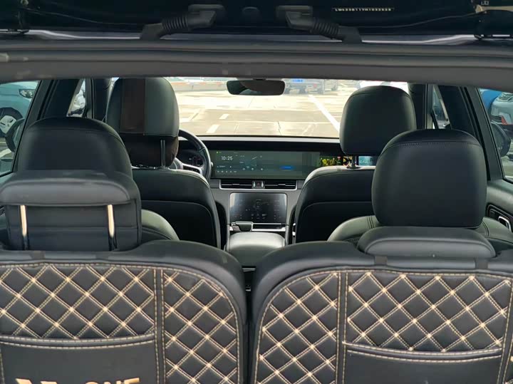 Фото 6 - LiXiang One