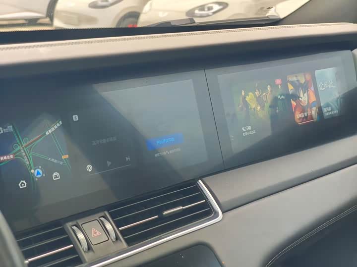 Фото 7 - LiXiang One