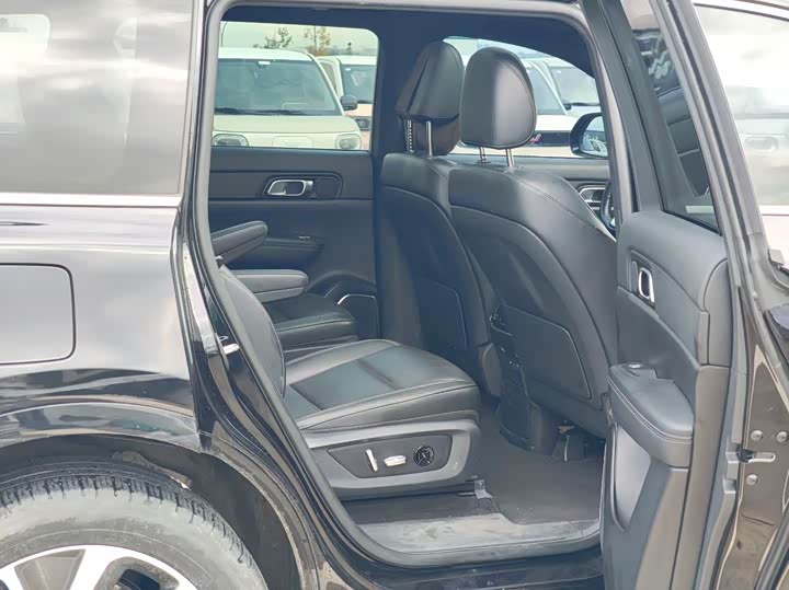 Фото 9 - LiXiang One