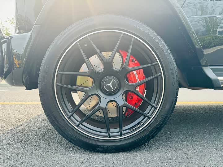 Фото 12 - Mercedes-Benz G-Class