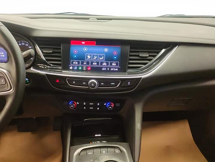 Фото 13 - Buick Regal