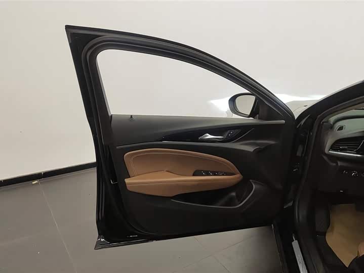 Фото 7 - Buick Regal