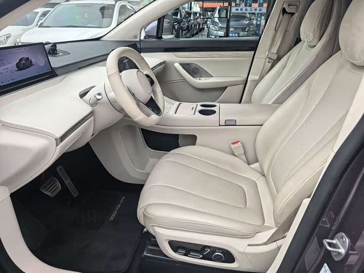 Фото 11 - Luxeed R7