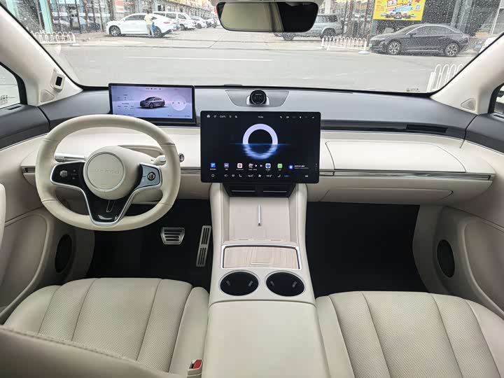 Фото 12 - Luxeed R7