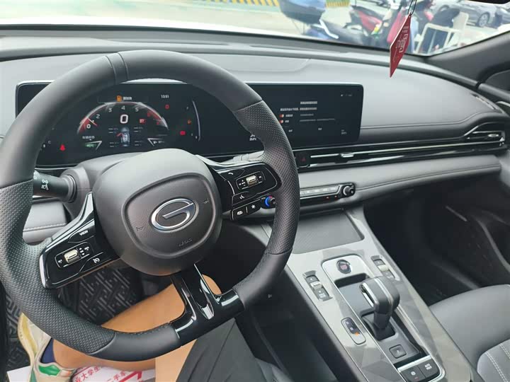 Фото 10 - GAC Trumpchi Empow R