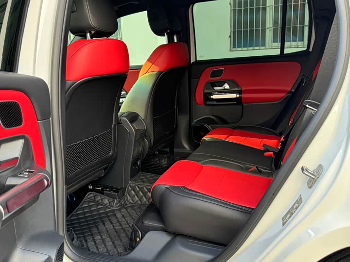 Фото 4 - Mercedes-Benz GLB-Class AMG