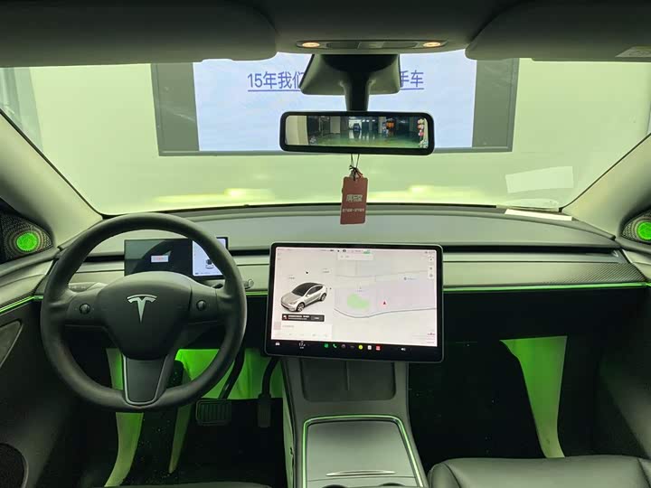 Фото 9 - Tesla Model Y