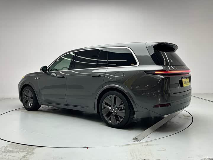 Фото 22 - LiXiang L9