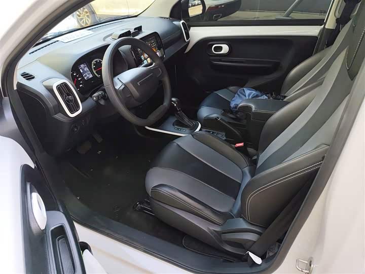 Фото 15 - Roewe Clever