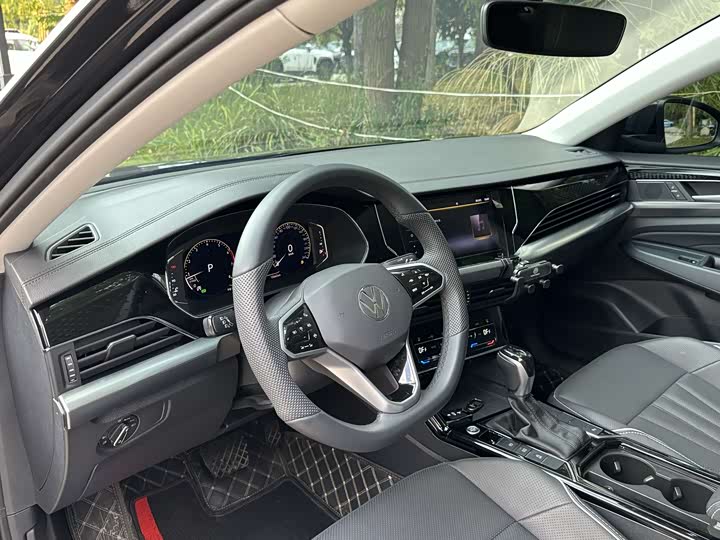 Фото 5 - Volkswagen Passat