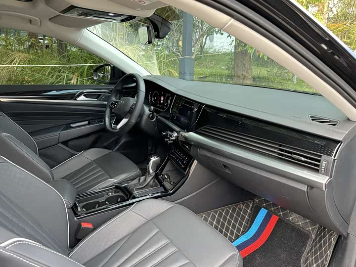 Фото 6 - Volkswagen Passat