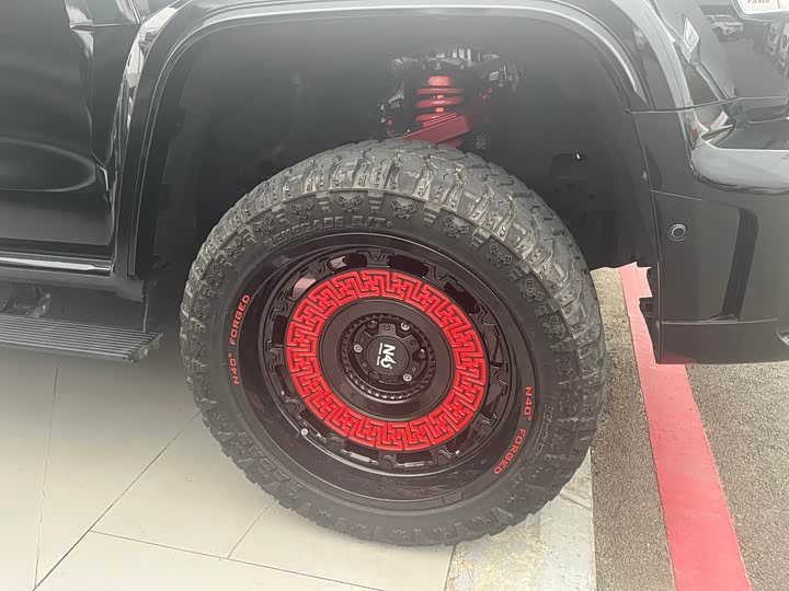 Фото 4 - Tank 300