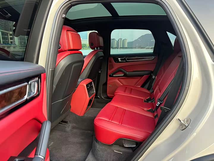 Фото 6 - Porsche Cayenne