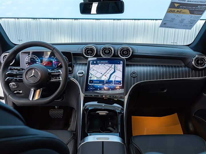 Фото 11 - Mercedes-Benz GLC-Class