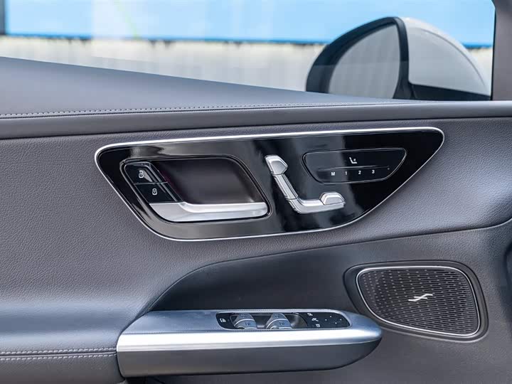 Фото 17 - Mercedes-Benz GLC-Class