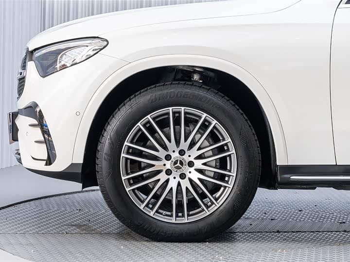 Фото 8 - Mercedes-Benz GLC-Class