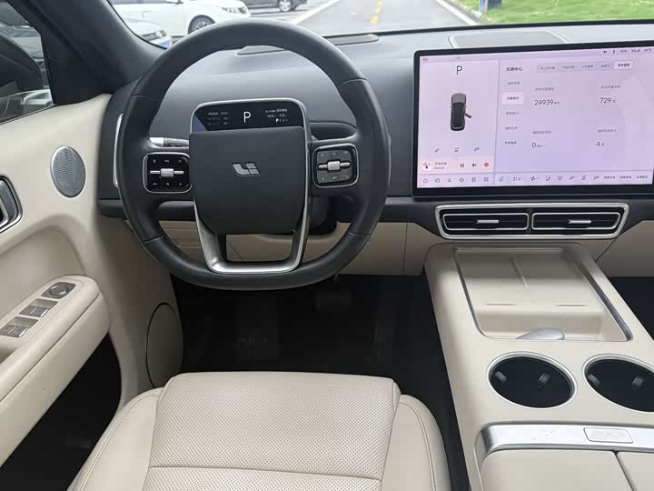 Фото 11 - LiXiang L8