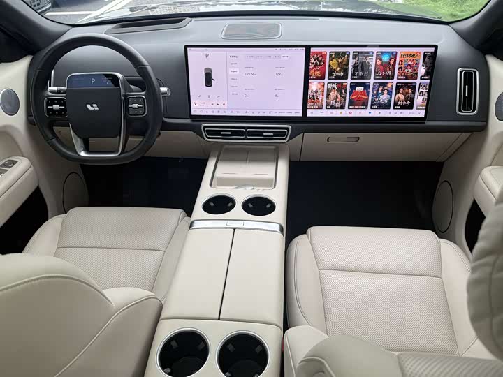 Фото 12 - LiXiang L8