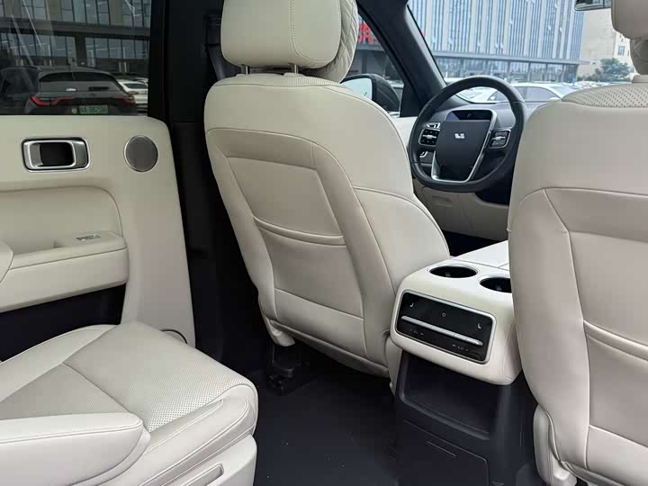 Фото 14 - LiXiang L8