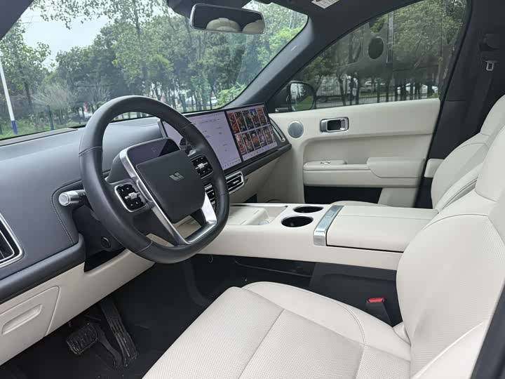 Фото 9 - LiXiang L8