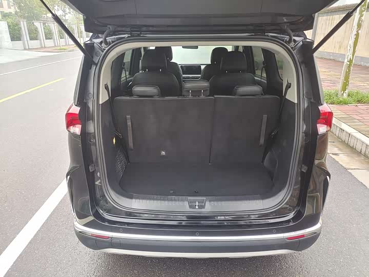 Фото 10 - Maxus G50