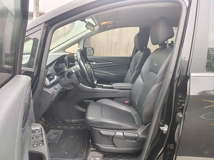 Фото 4 - Maxus G50