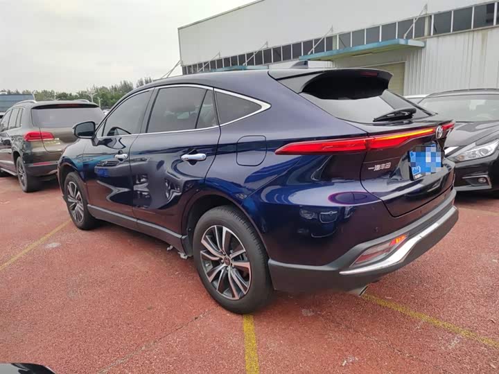 Фото 5 - Toyota Harrier