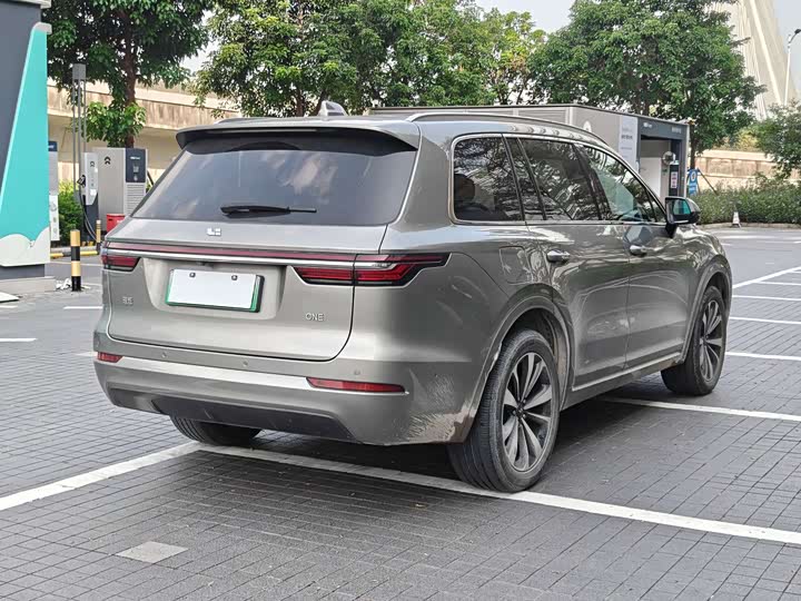 Фото 4 - LiXiang One