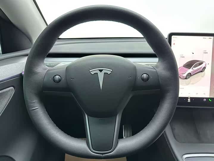 Фото 10 - Tesla Model Y