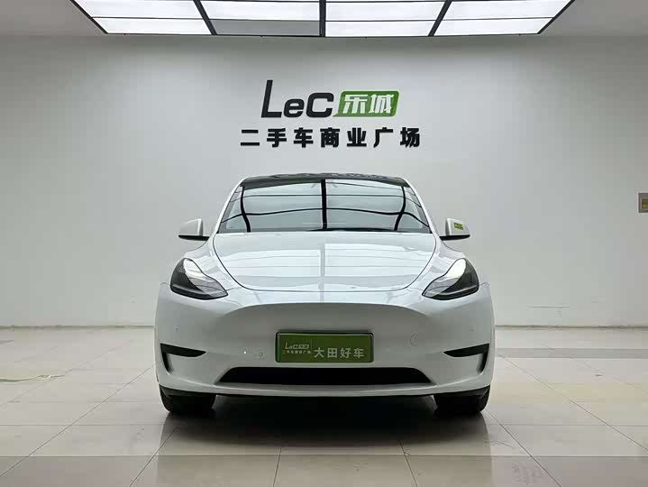 Фото 6 - Tesla Model Y