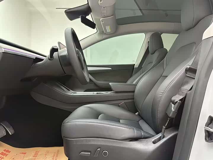 Фото 7 - Tesla Model Y