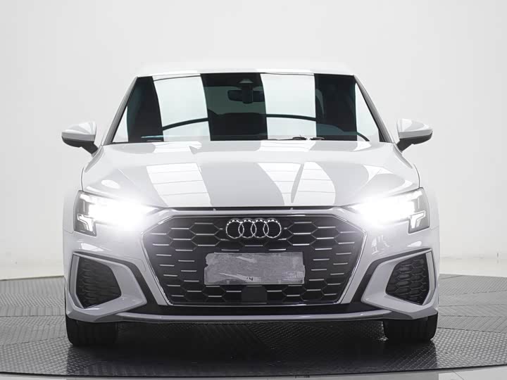 Фото 2 - Audi A3