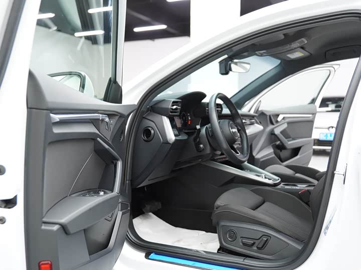 Фото 8 - Audi A3