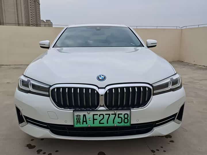Фото 2 - BMW 5 Series Hybrid