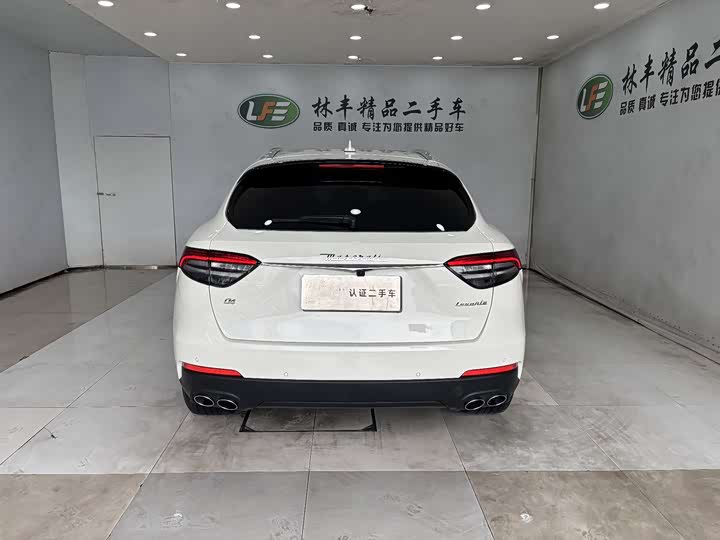 Фото 6 - Maserati Levante