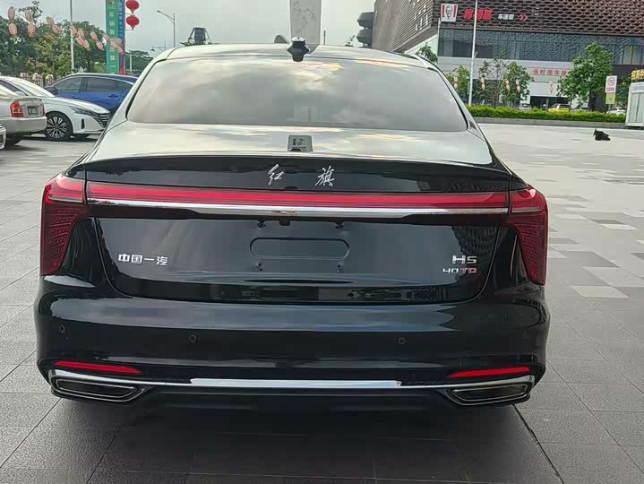 Фото 10 - Hongqi H5