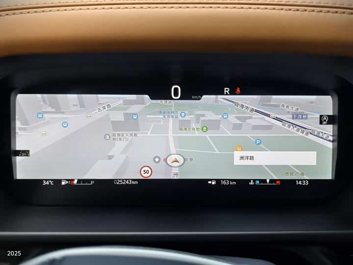 Фото 13 - Land Rover Defender