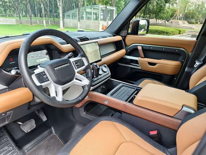 Фото 4 - Land Rover Defender