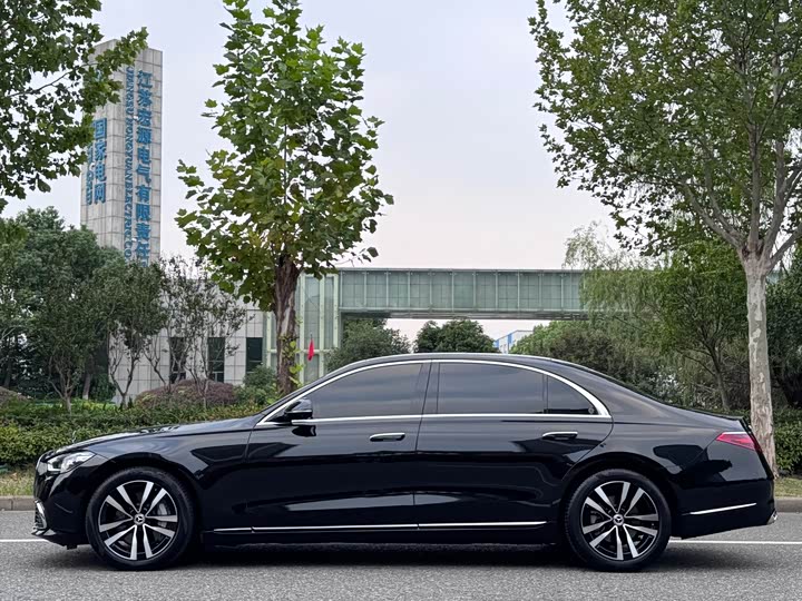 Фото 3 - Mercedes-Benz S-Class