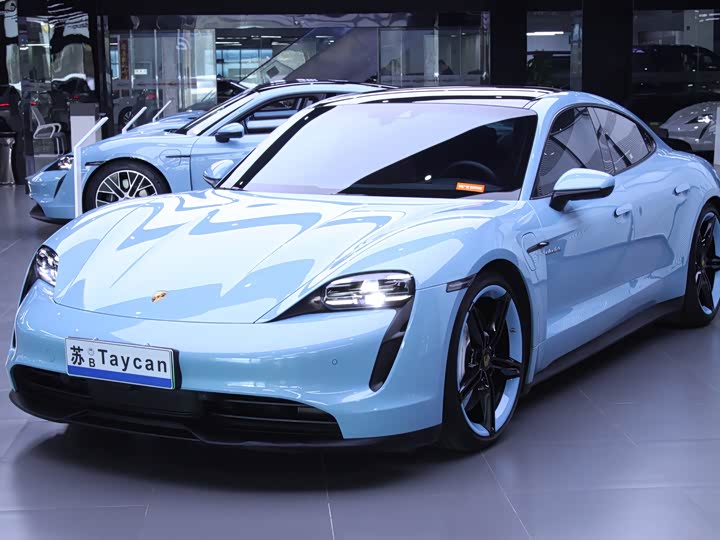 Фото 1 - Porsche Taycan