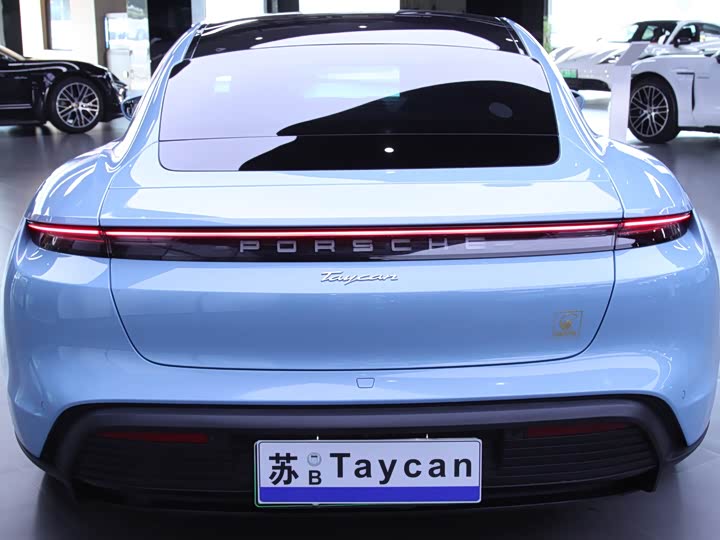 Фото 5 - Porsche Taycan