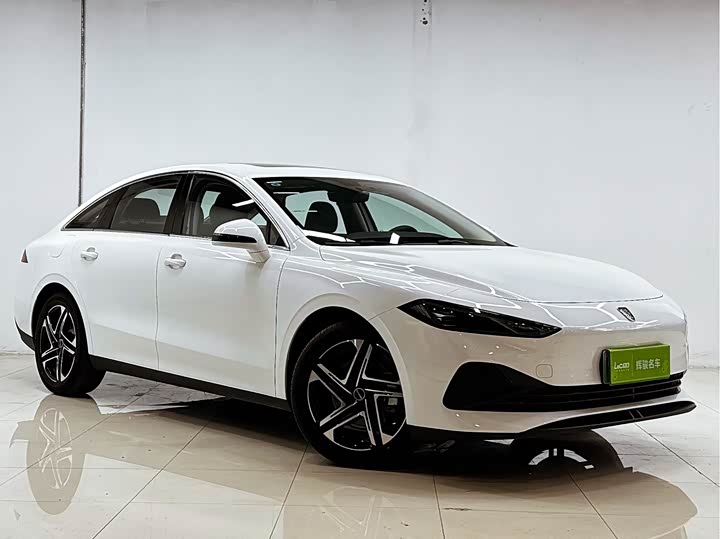 Фото 3 - Roewe D7